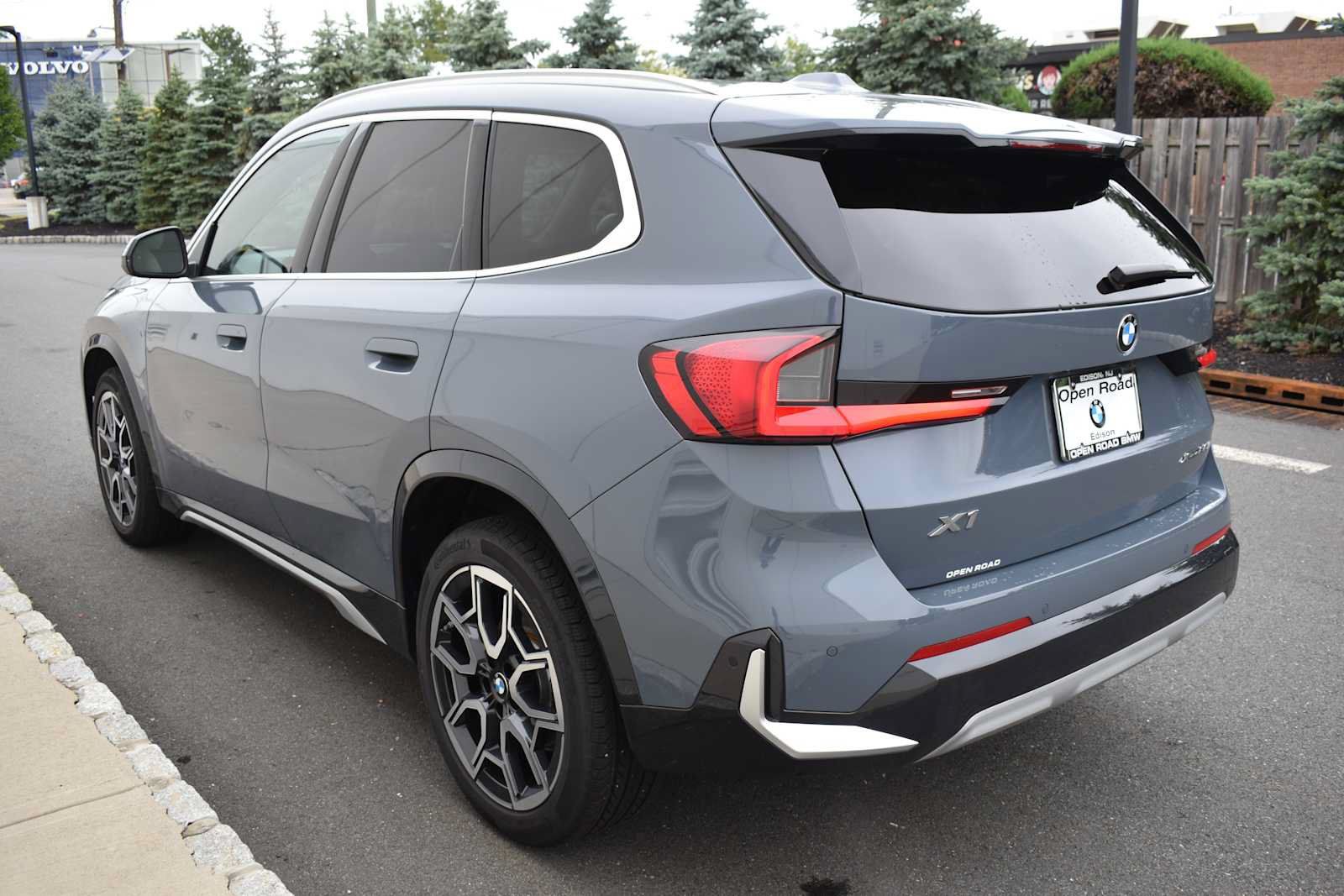 Used 2026 BMW X1 xDrive28i w/ Convenience Package AWD/4WD image 7