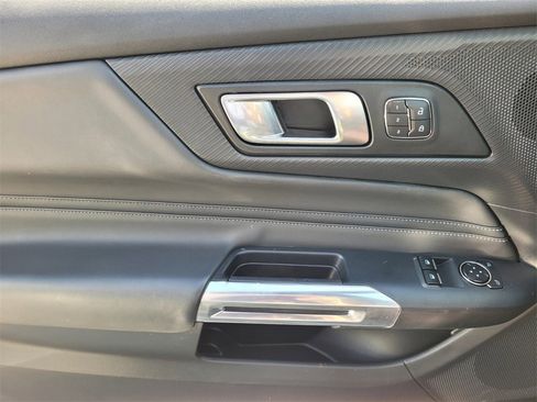 Used 2024 Ford Mustang GT Premium image 22