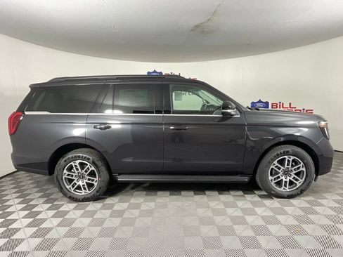 New 2026 Ford Expedition Active RWD image 2