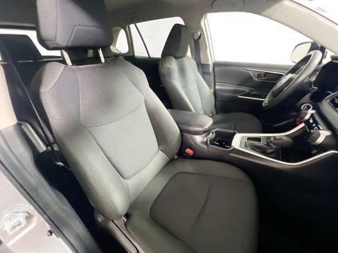 Used 2024 Toyota RAV4 LE FWD image 29