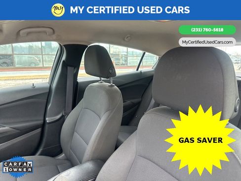 Used 2017 Chevrolet Cruze LT w/ Convenience Package image 10