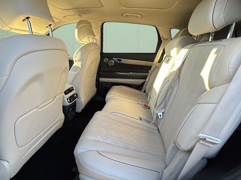 Used 2023 Genesis GV80 2.5T w/ Prestige 20" Package image 21