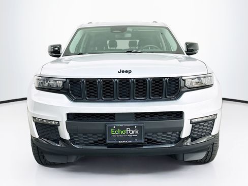 Used 2023 Jeep Grand Cherokee L Limited w/ Black Appearance Package AWD/4WD image 2