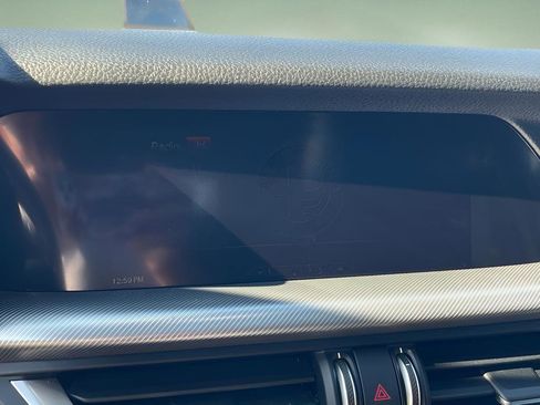 Used 2018 Alfa Romeo Stelvio Ti Sport image 28