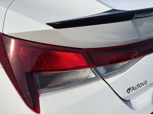 Used 2025 Hyundai Elantra Sport FWD image 11