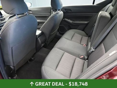 Used 2024 Nissan Altima 2.5 SV image 19