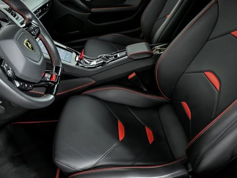 Used 2020 Lamborghini Huracan EVO AWD/4WD image 17