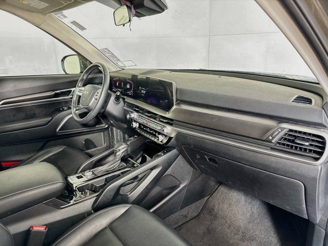 Certified 2023 Kia Telluride S w/ S Sunroof Package AWD/4WD image 30