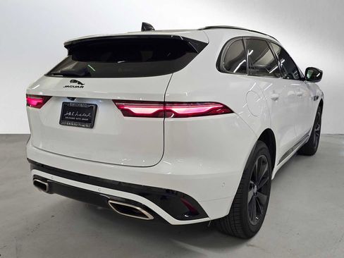 Used 2025 Jaguar F-PACE R-Dynamic S image 5