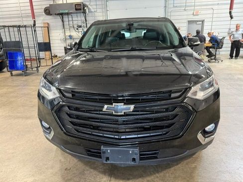 Used 2018 Chevrolet Traverse LT w/ LPO, 'HIT The Road' Package AWD/4WD image 45