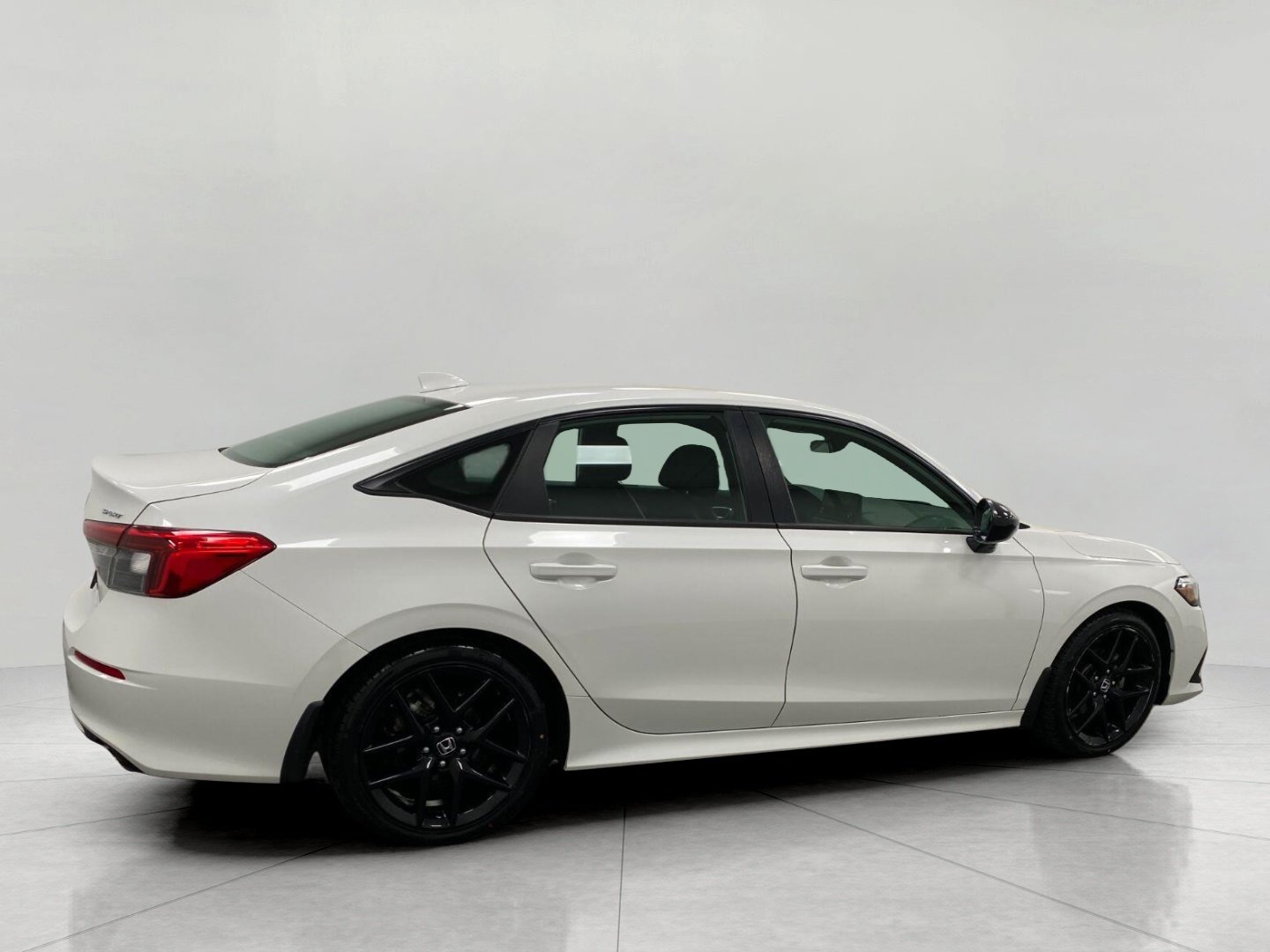 Used 2023 Honda Civic Sport image 3