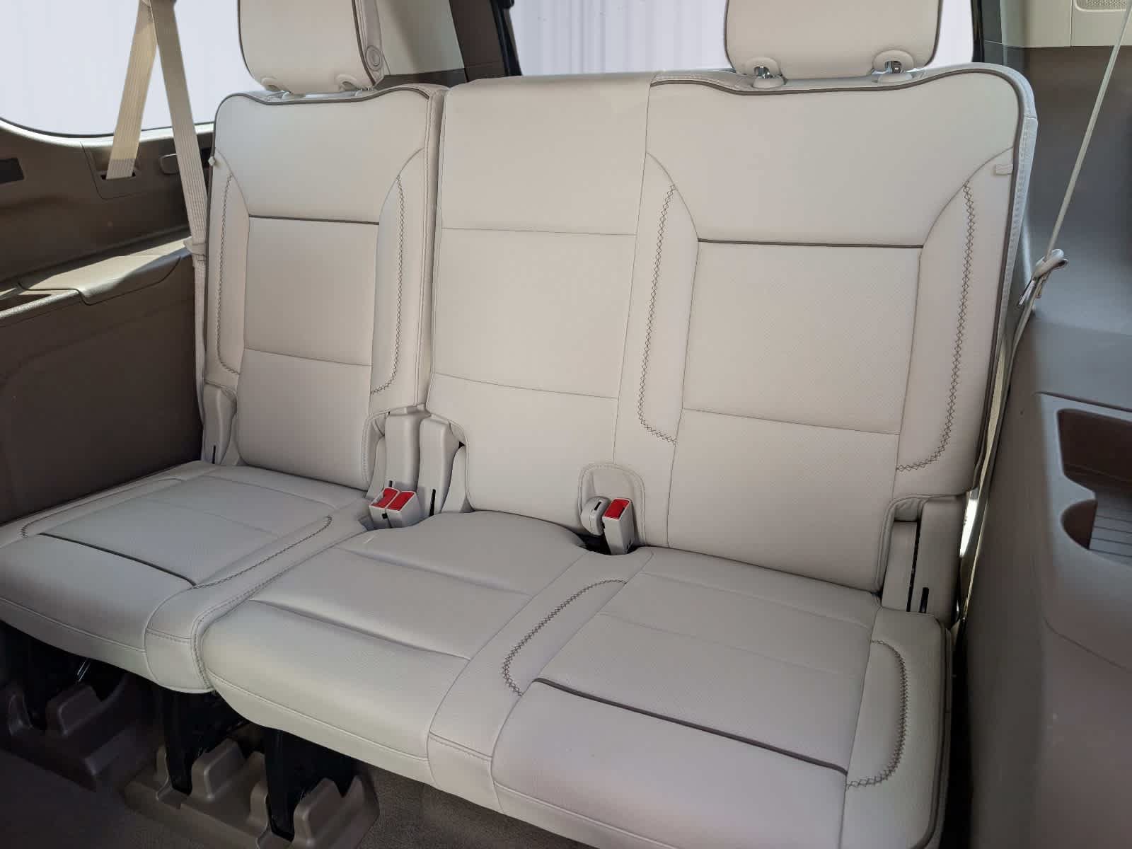 Used 2023 GMC Yukon XL Denali AWD/4WD image 17