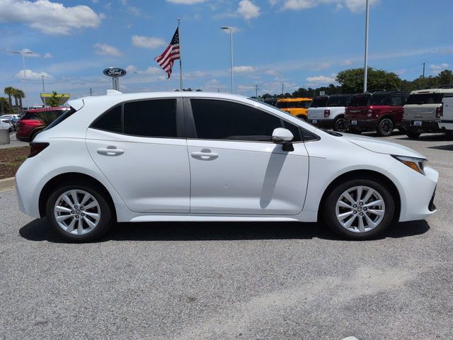 Used 2024 Toyota Corolla SE FWD image 3