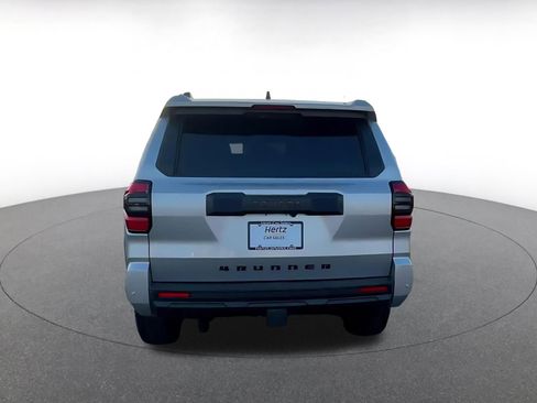 Used 2025 Toyota 4Runner TRD Off-Road image 12