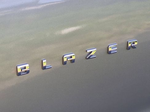 Used 2025 Chevrolet Blazer LT FWD image 10