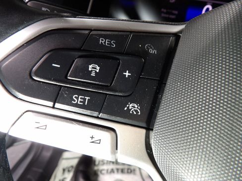 Used 2024 Volkswagen Jetta SE image 20