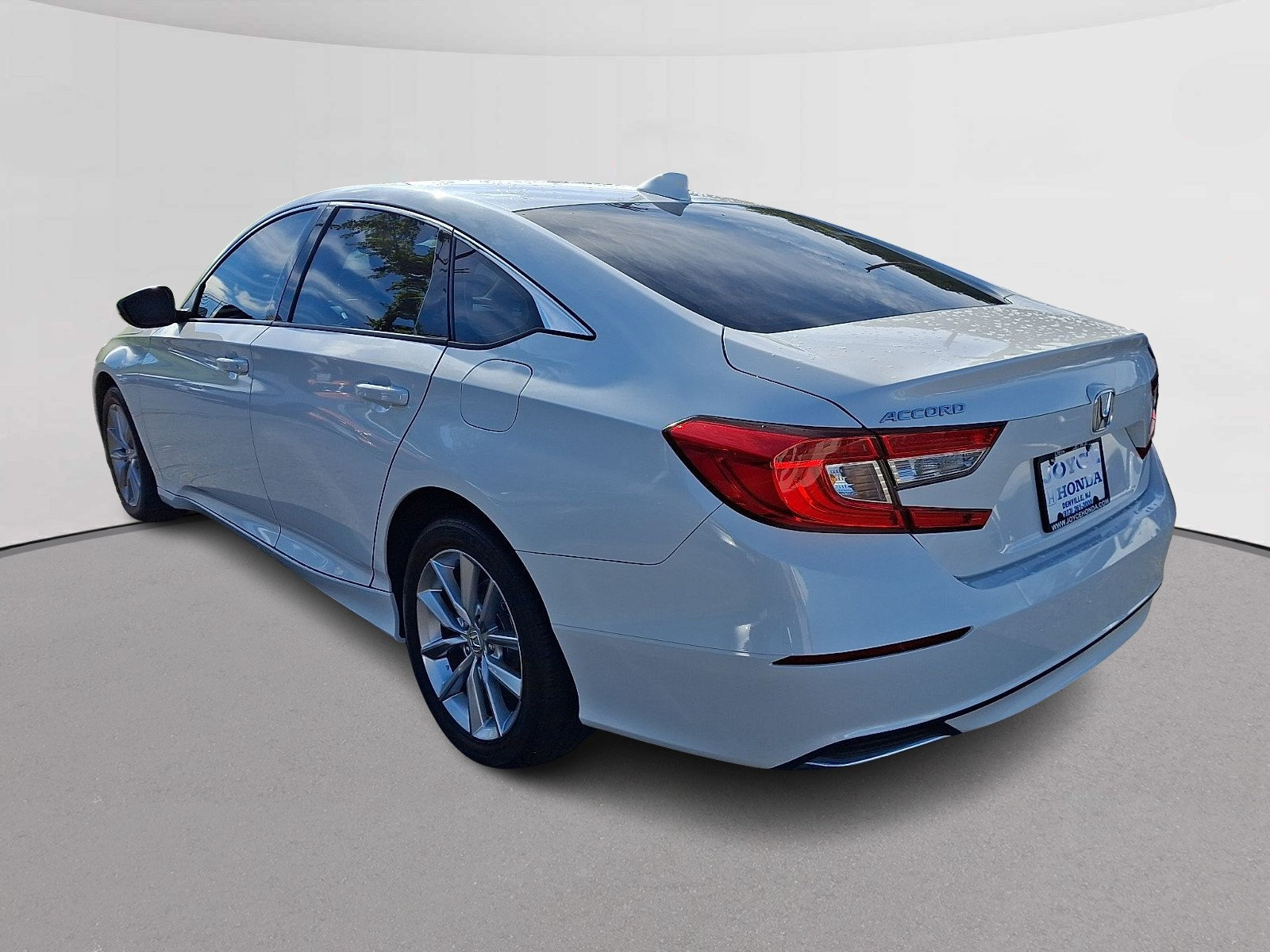 Used 2021 Honda Accord LX image 7