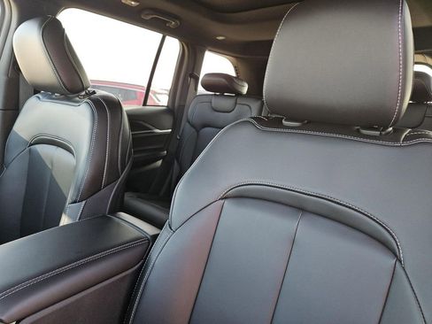 New 2025 Jeep Grand Cherokee Limited image 21