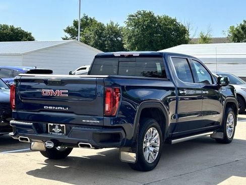 Used 2022 GMC Sierra 1500 Denali w/ Technology Package AWD/4WD image 4