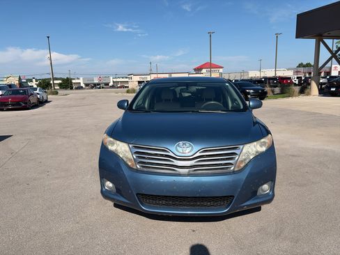 Used 2010 Toyota Venza FWD image 8