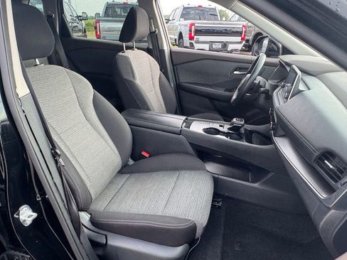 Used 2023 Nissan Rogue SV FWD image 10