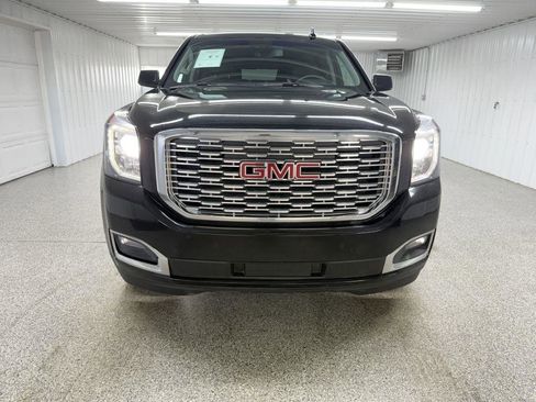 Used 2019 GMC Yukon XL Denali image 2