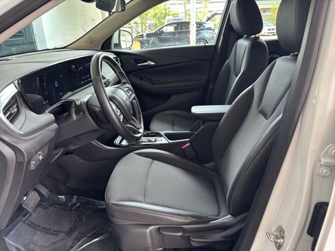 Used 2025 Buick Encore GX Preferred FWD image 29