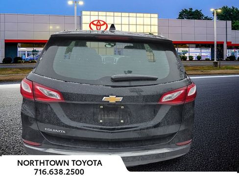 Used 2018 Chevrolet Equinox LS image 6