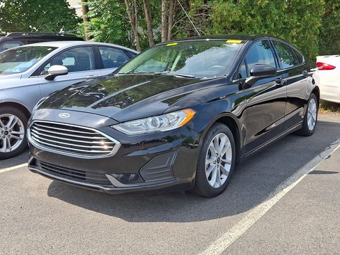 Used 2020 Ford Fusion SE FWD image 3