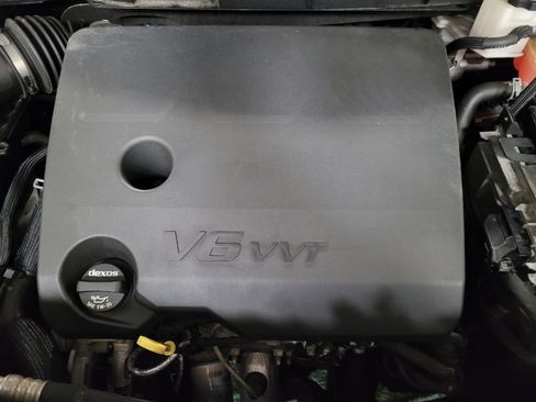 Used 2023 Chevrolet Traverse LT AWD/4WD image 30