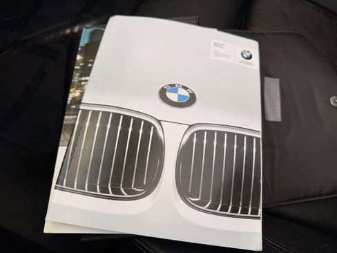 Used 2012 BMW 328i Convertible image 26