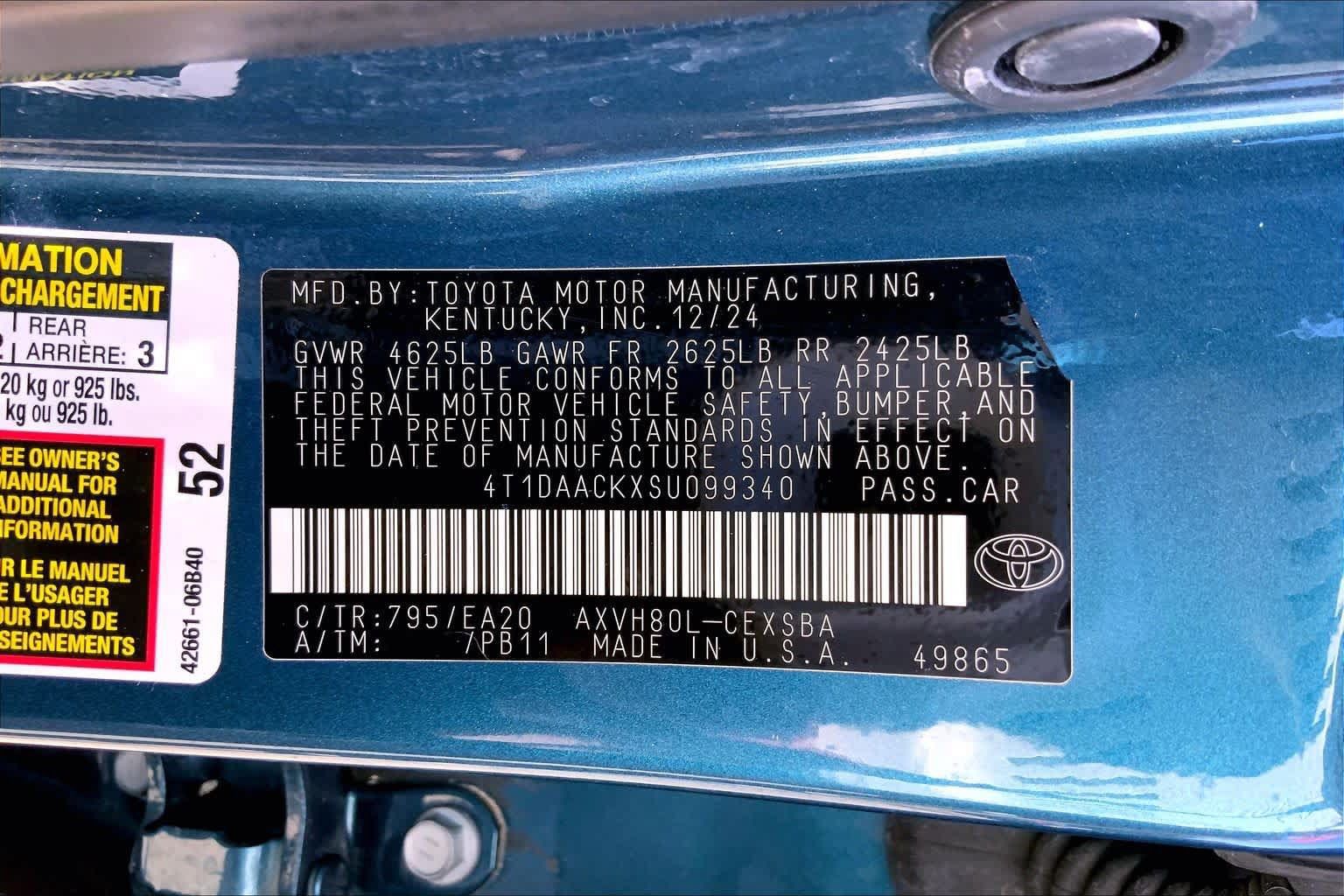 Used 2025 Toyota Camry SE FWD image 33