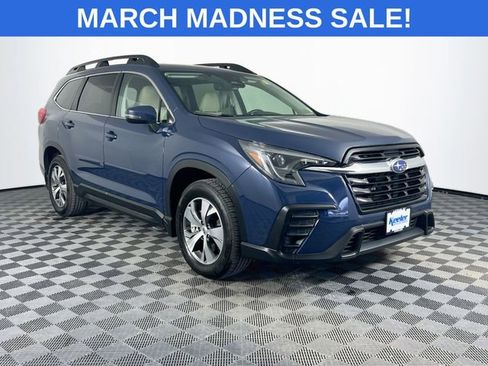 Used 2023 Subaru Ascent Premium w/ Convenience Package image 8