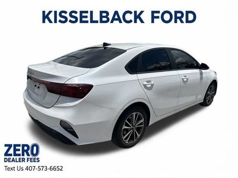 Used 2023 Kia Forte LXS w/ LXS Technology Package FWD image 4