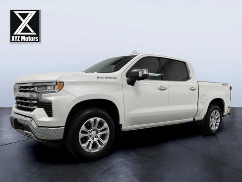 Used 2022 Chevrolet Silverado 1500 LTZ image 2