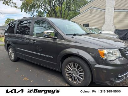 Used 2016 Chrysler Town & Country Touring-L