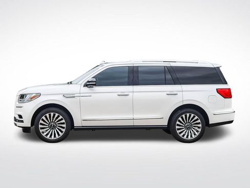 Used 2019 Lincoln Navigator Reserve AWD/4WD image 2