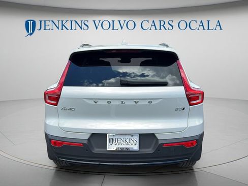 New 2026 Volvo XC40 B5 Plus w/ Climate Package AWD/4WD image 4