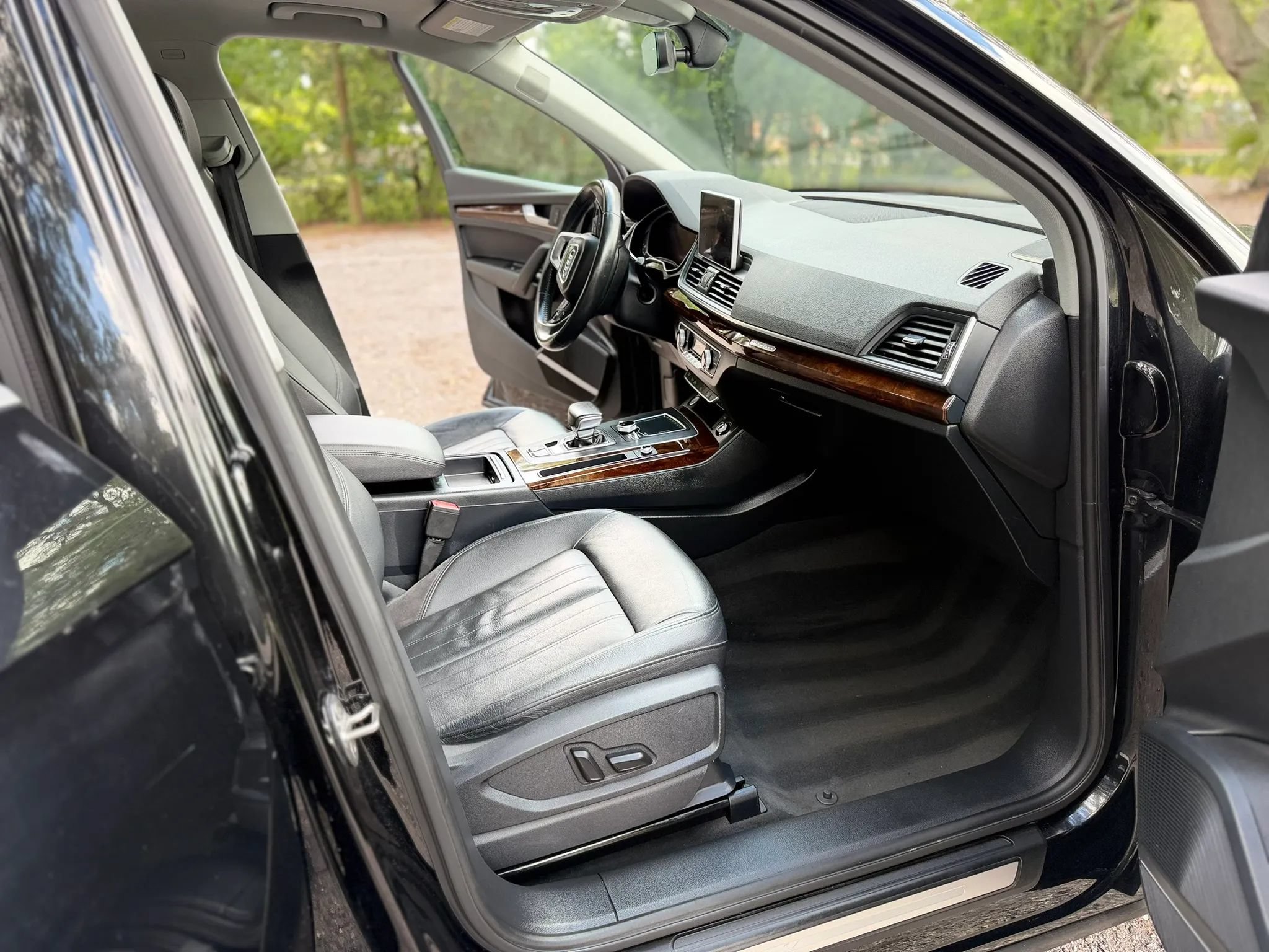 Used 2018 Audi Q5 2.0T Premium Plus AWD/4WD image 6