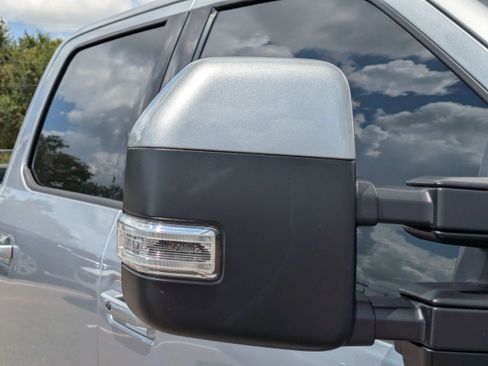 Used 2022 Ford F350 Lariat w/ Lariat Ultimate Package AWD/4WD image 11