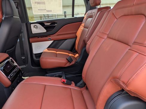 New 2026 Lincoln Aviator Reserve RWD image 17
