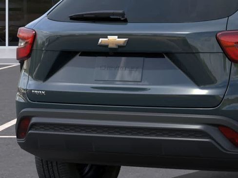 New 2026 Chevrolet Trax LS FWD image 14