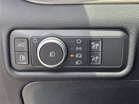Certified 2020 Ford Explorer Limited w/ Hybrid Equipment Group 310A RWD image 14