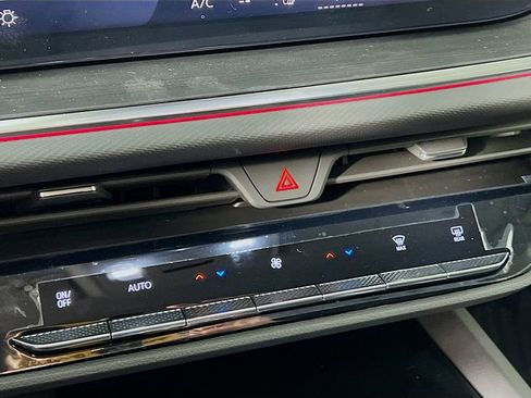 New 2026 Buick Envision Preferred image 14