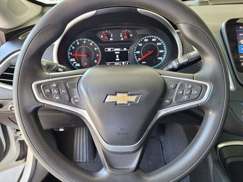 Used 2023 Chevrolet Malibu LT FWD image 23