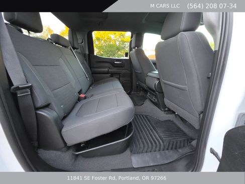 Used 2022 Chevrolet Silverado 1500 Custom w/ Safety Confidence Package AWD/4WD image 16