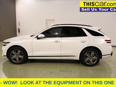 Used 2023 Genesis GV70 3.5T Sport image 4