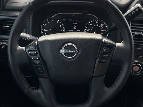Used 2024 Nissan Titan SV w/ SV Convenience Package image 12