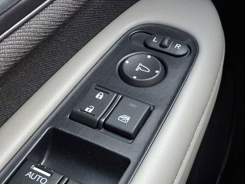 Used 2020 Honda HR-V LX image 26