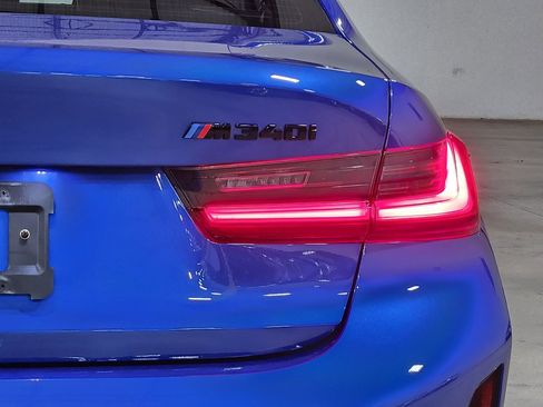 Used 2024 BMW M340i w/ Premium Package image 22